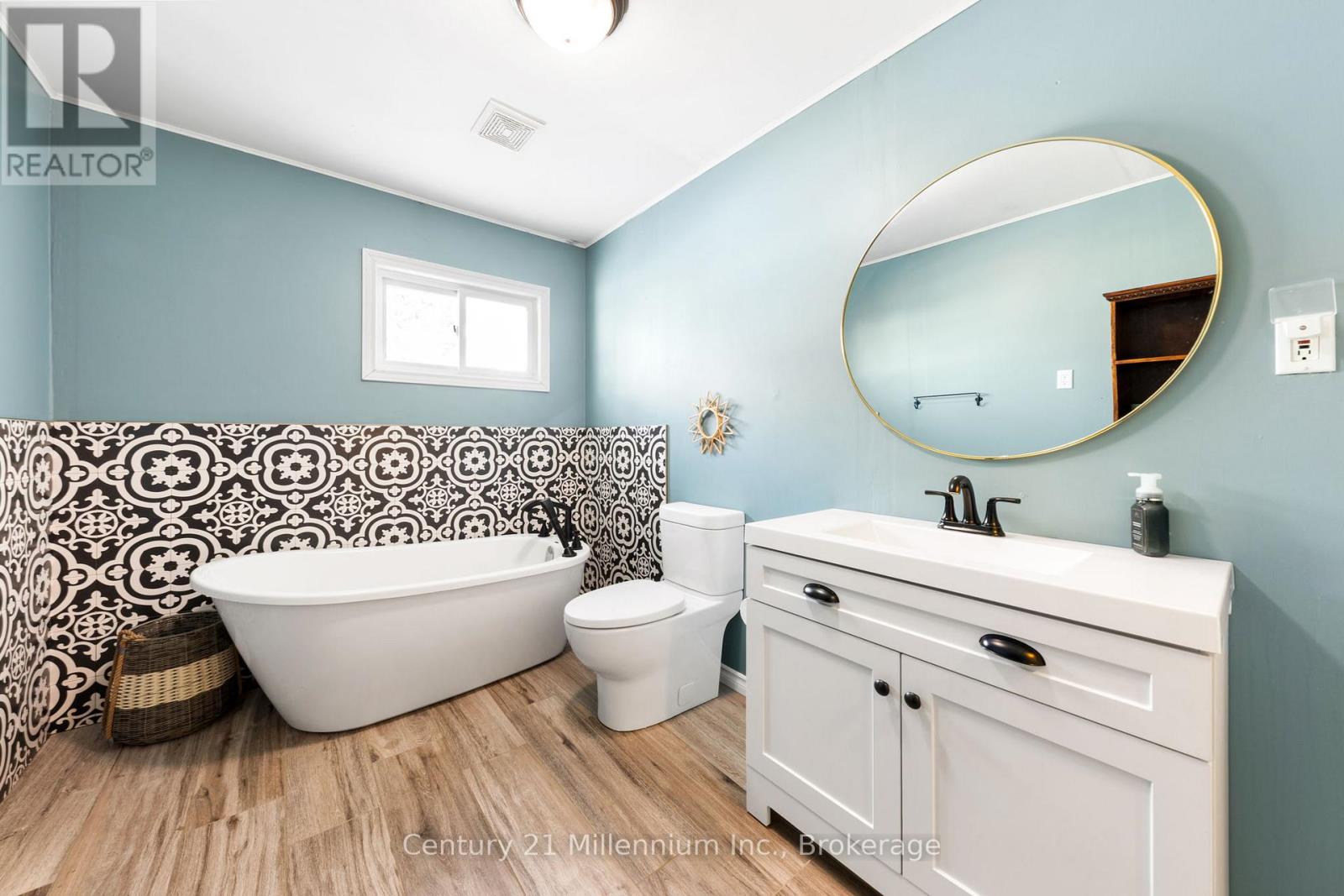 155 Artemesia Street N, Southgate, Ontario N0C 1B0 - Photo 21 - X12833564