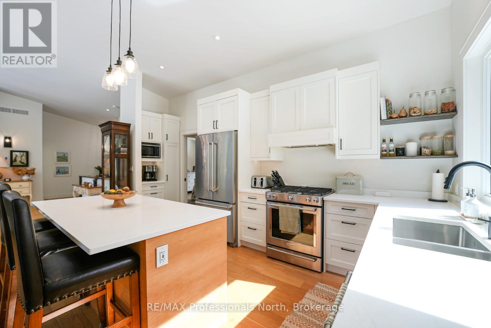 1086 Stothart Creek Road, Dysart Et Al, Ontario K0M 1S0 - Photo 16 - X12833574