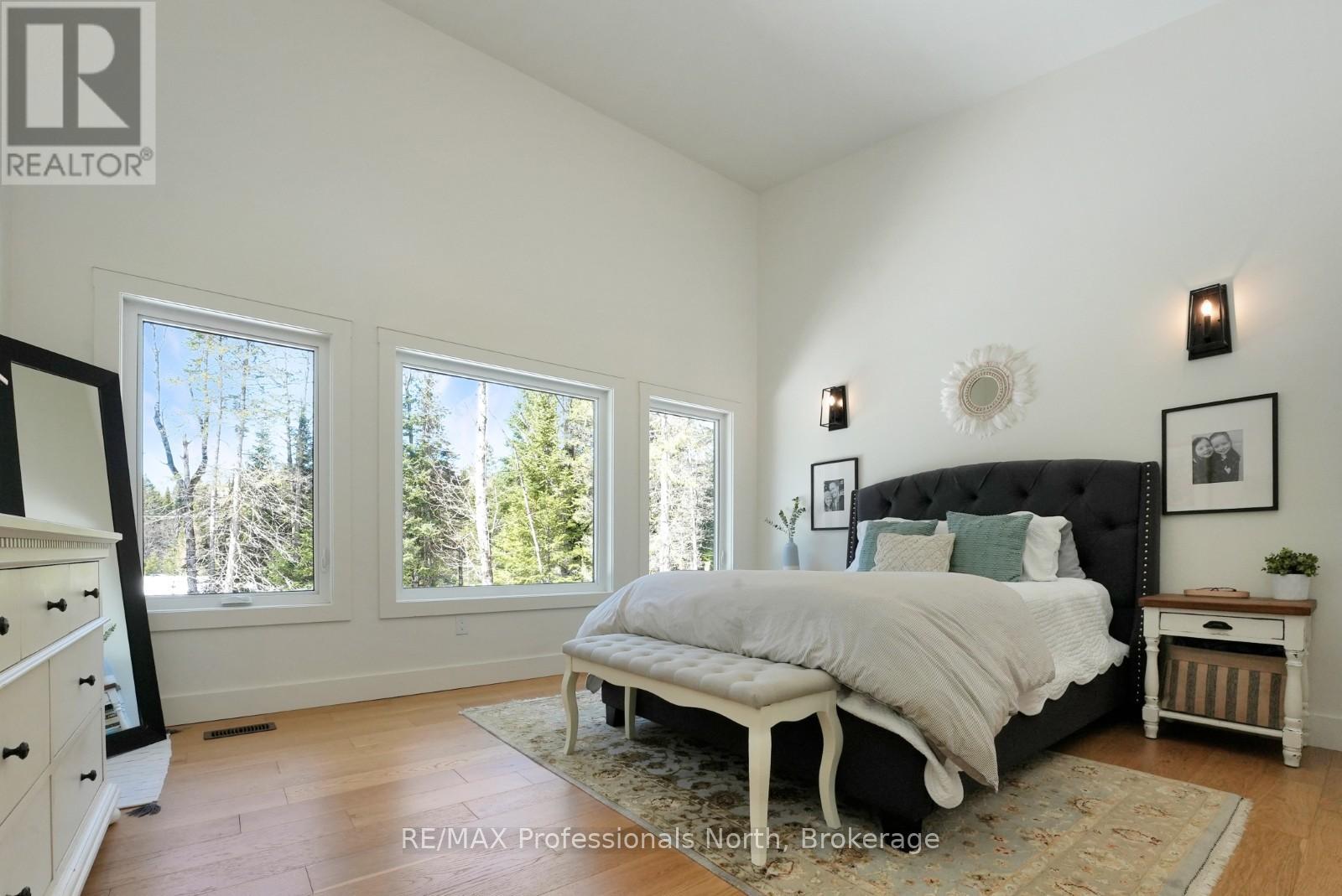 1086 Stothart Creek Road, Dysart Et Al, Ontario K0M 1S0 - Photo 27 - X12833574