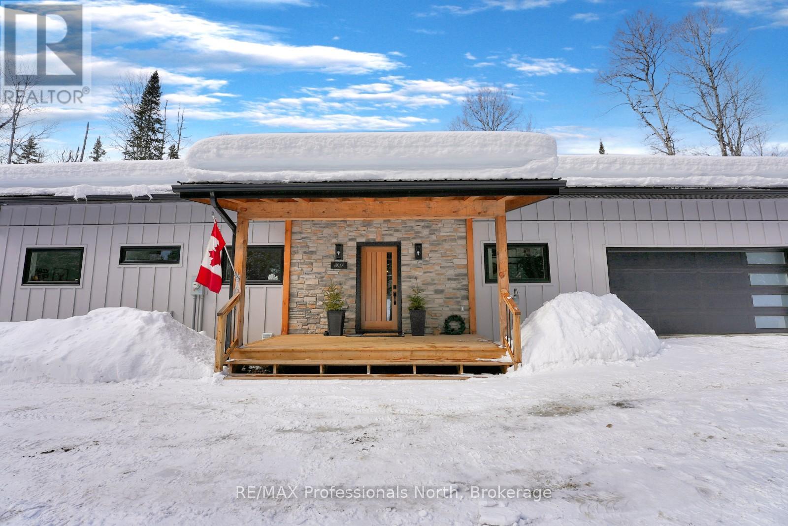 1086 Stothart Creek Road, Dysart Et Al, Ontario K0M 1S0 - Photo 5 - X12833574