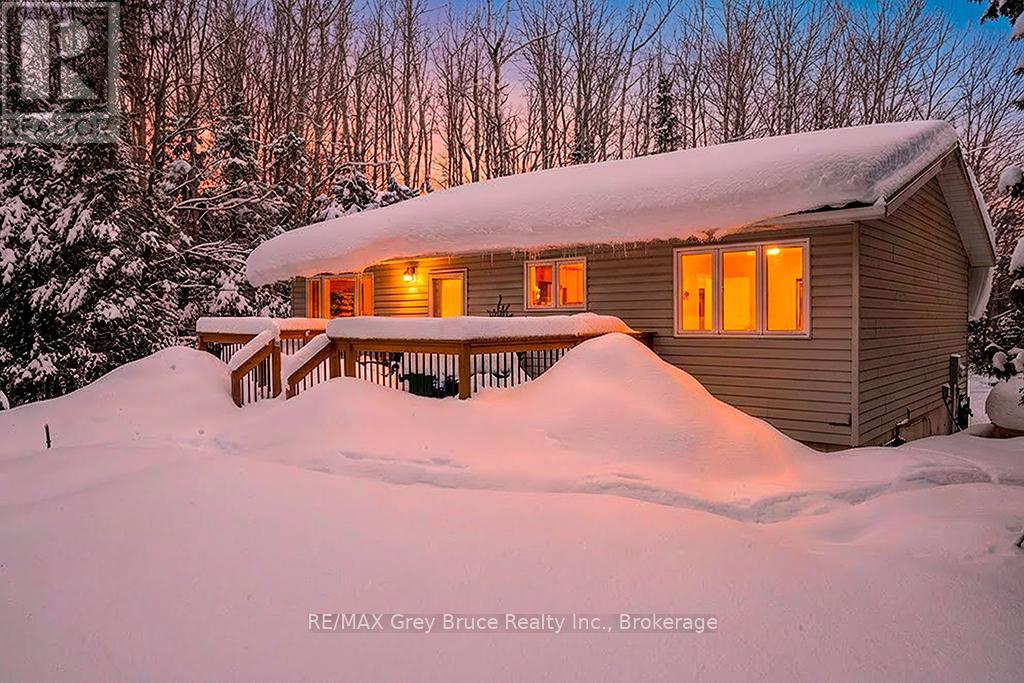 175 Warner Bay Road, Northern Bruce Peninsula, Ontario  N0H 2R0 - Photo 2 - X12833612