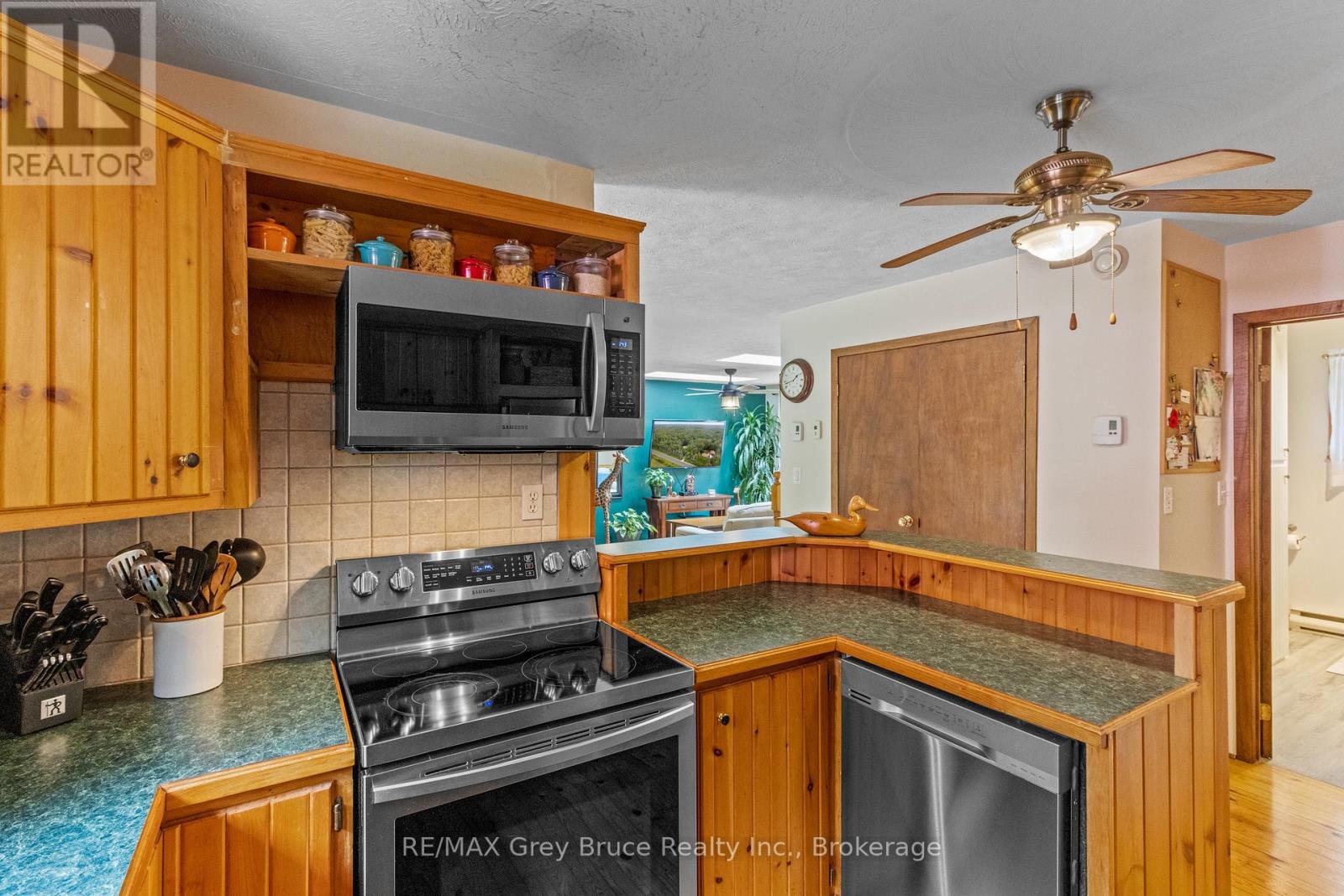 175 Warner Bay Road, Northern Bruce Peninsula, Ontario  N0H 2R0 - Photo 25 - X12833612