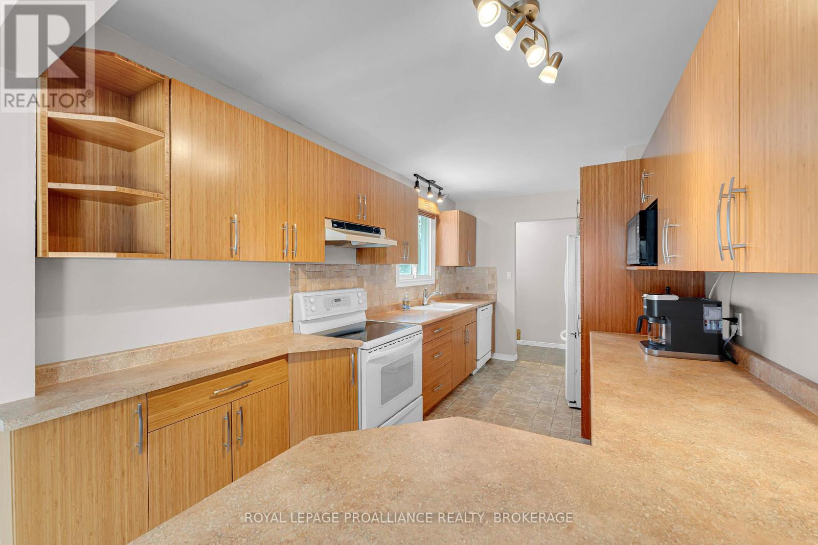 988 Pinewood Place, Kingston, Ontario K7P 1L5 - Photo 14 - X12833692