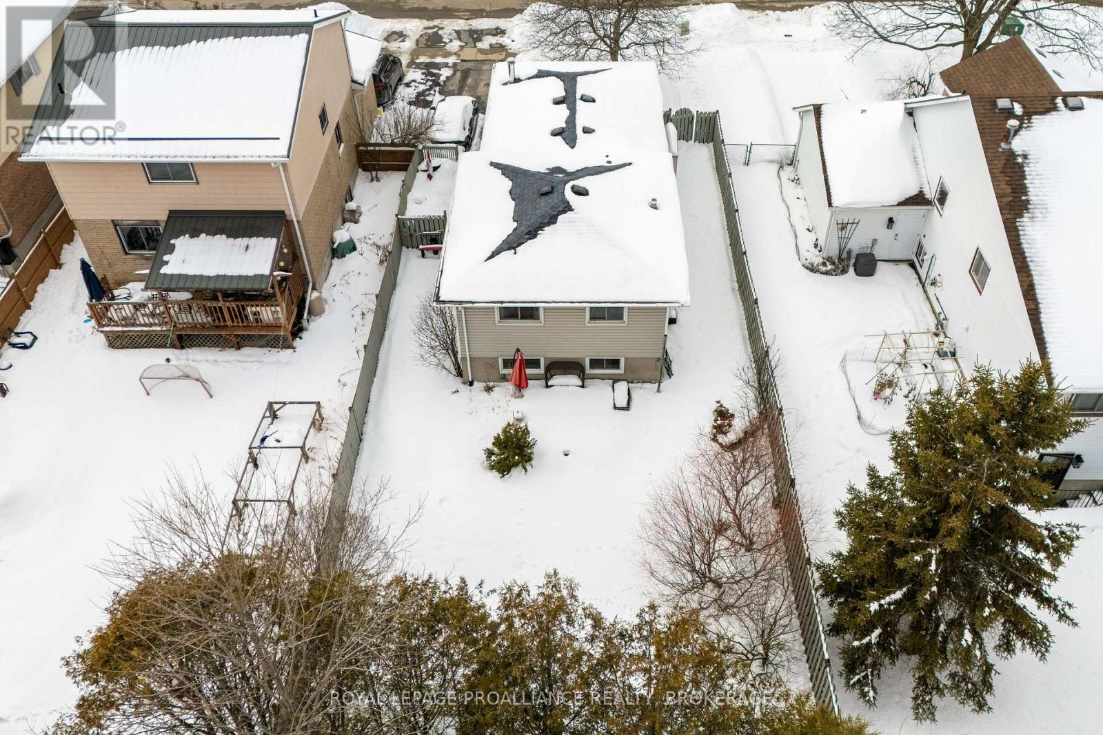 988 Pinewood Place, Kingston, Ontario K7P 1L5 - Photo 34 - X12833692