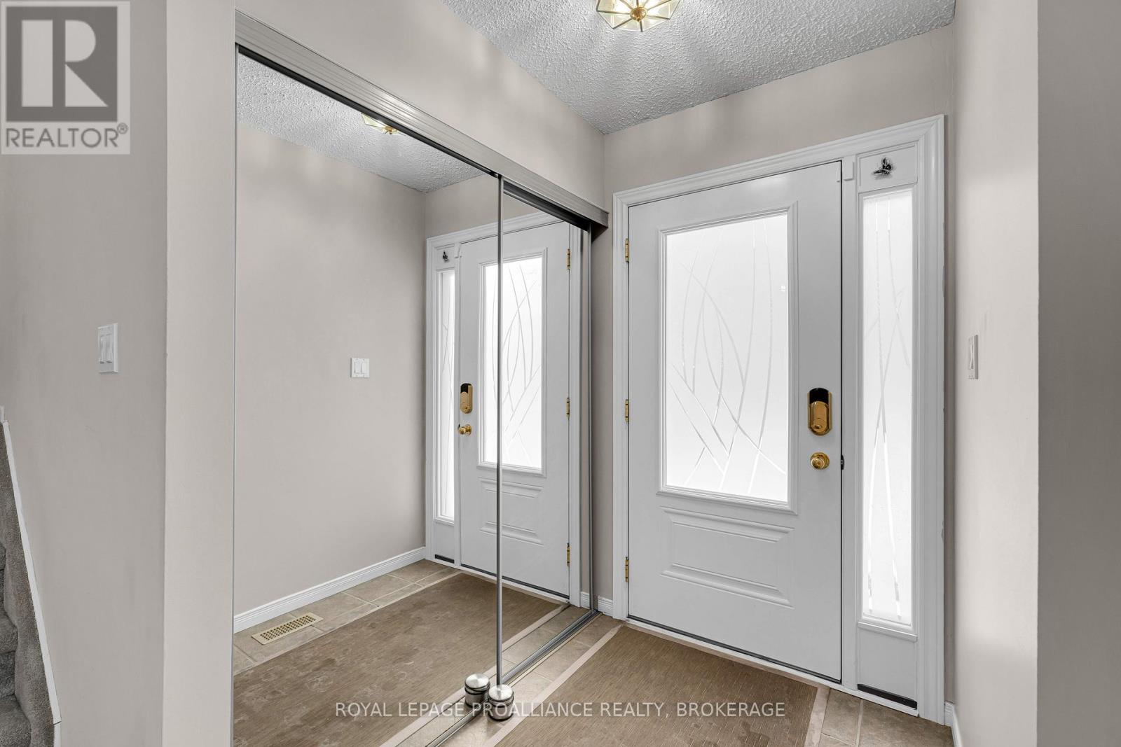 988 Pinewood Place, Kingston, Ontario K7P 1L5 - Photo 7 - X12833692