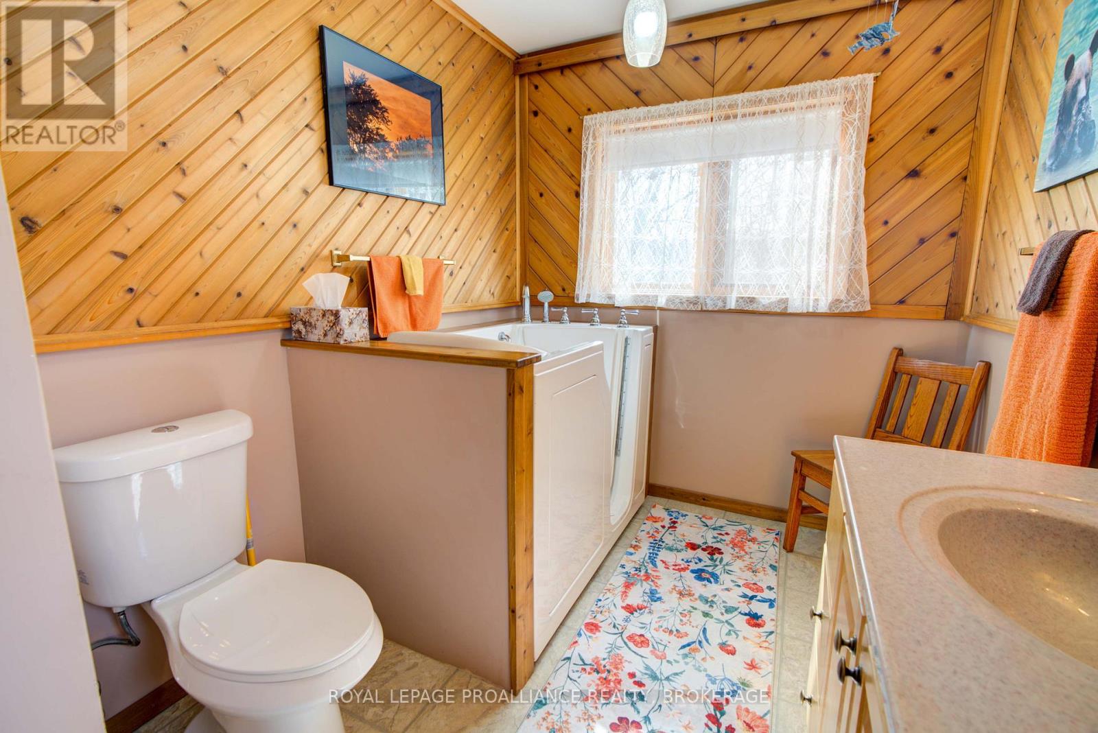 9889 Perth Road, Rideau Lakes, Ontario  K0G 1X0 - Photo 30 - X12833734