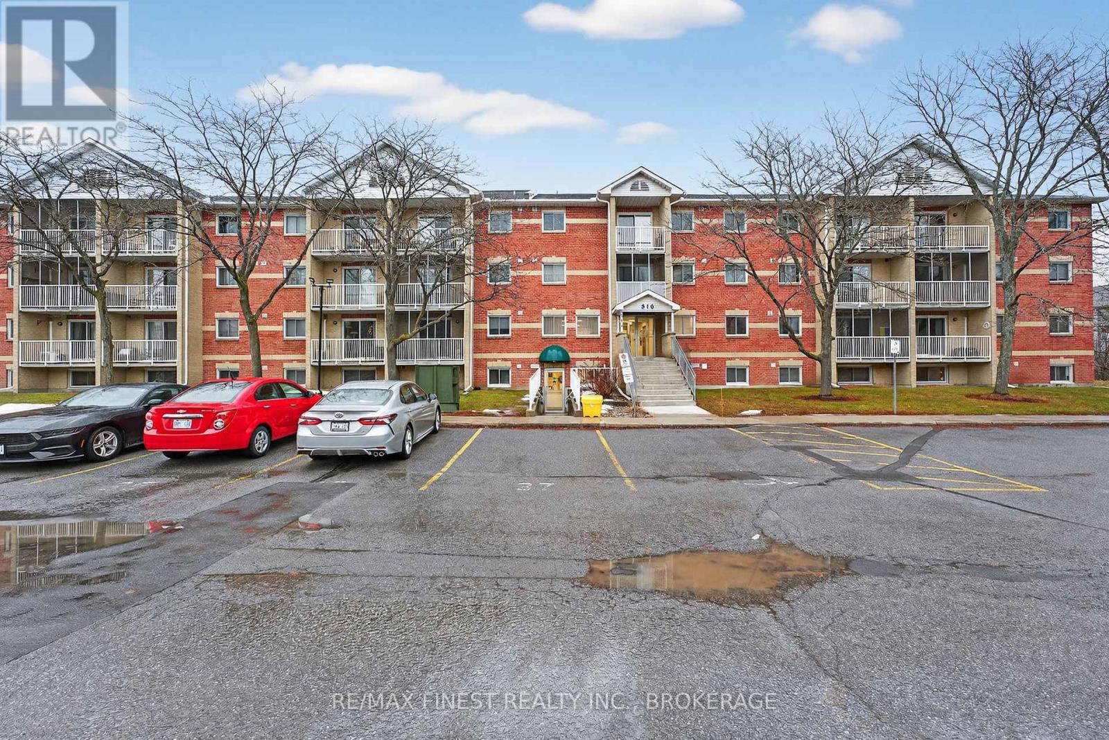 311 - 316 Kingsdale Avenue, Kingston, Ontario  K7M 8S2 - Photo 2 - X12833876