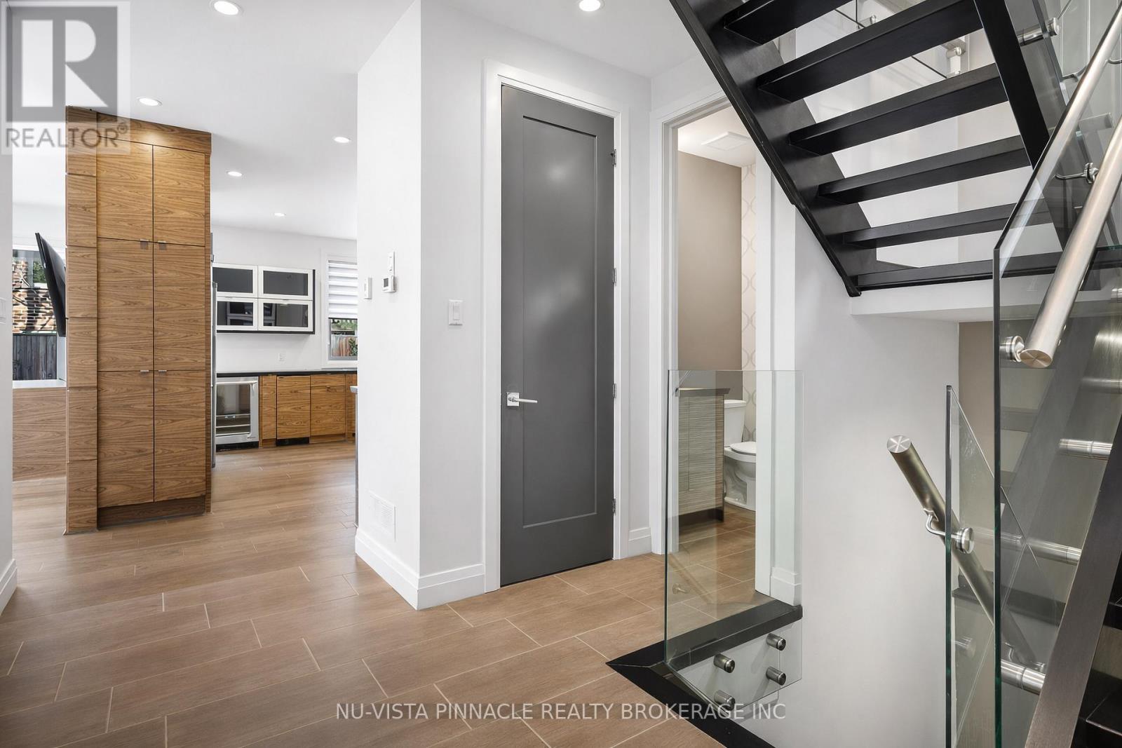 16 - 433 Hyde Park Road, London North, Ontario  N6H 3R9 - Photo 3 - X12833638