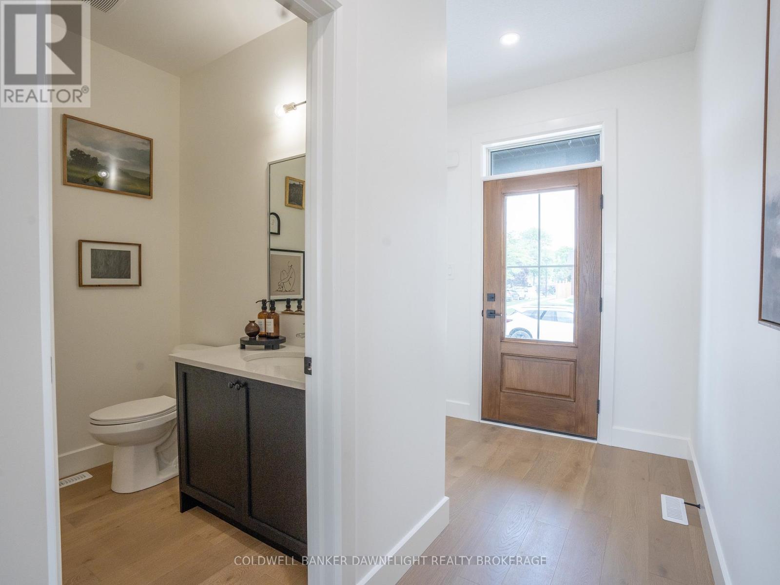 22 - 147 Scotts Drive, Lucan Biddulph, Ontario  N0M 2J0 - Photo 5 - X12833764