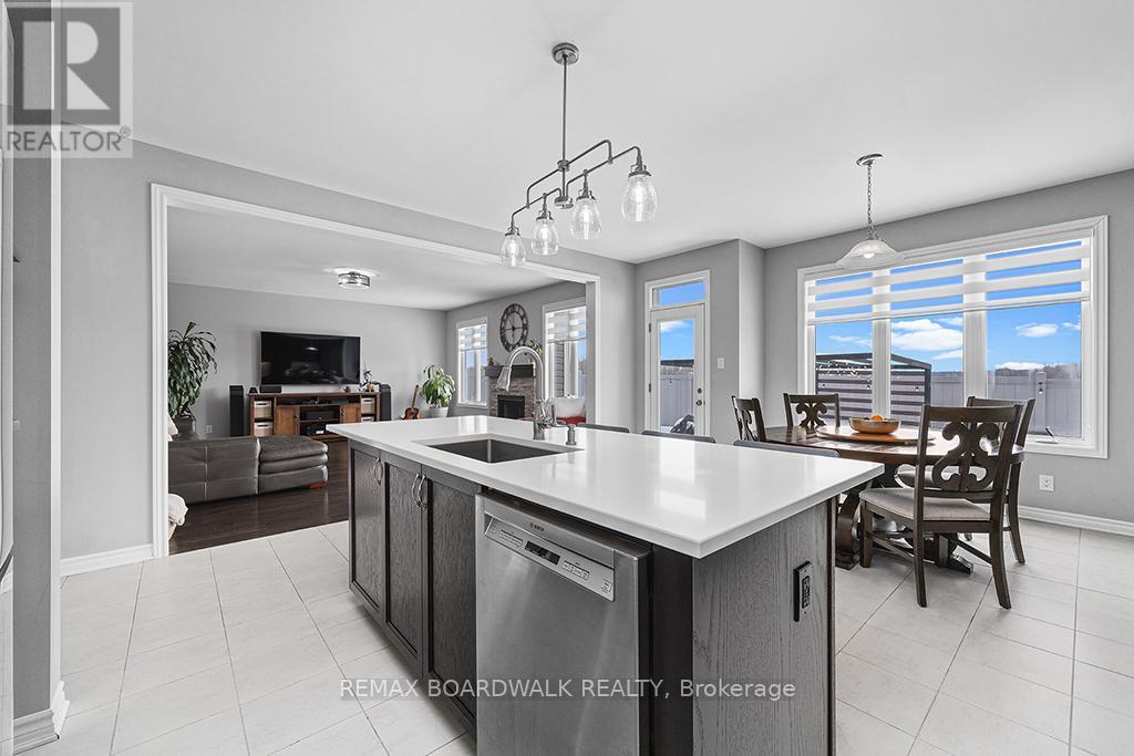 353 Sweetclover Way, Ottawa, Ontario  K4A 1E6 - Photo 21 - X12833856