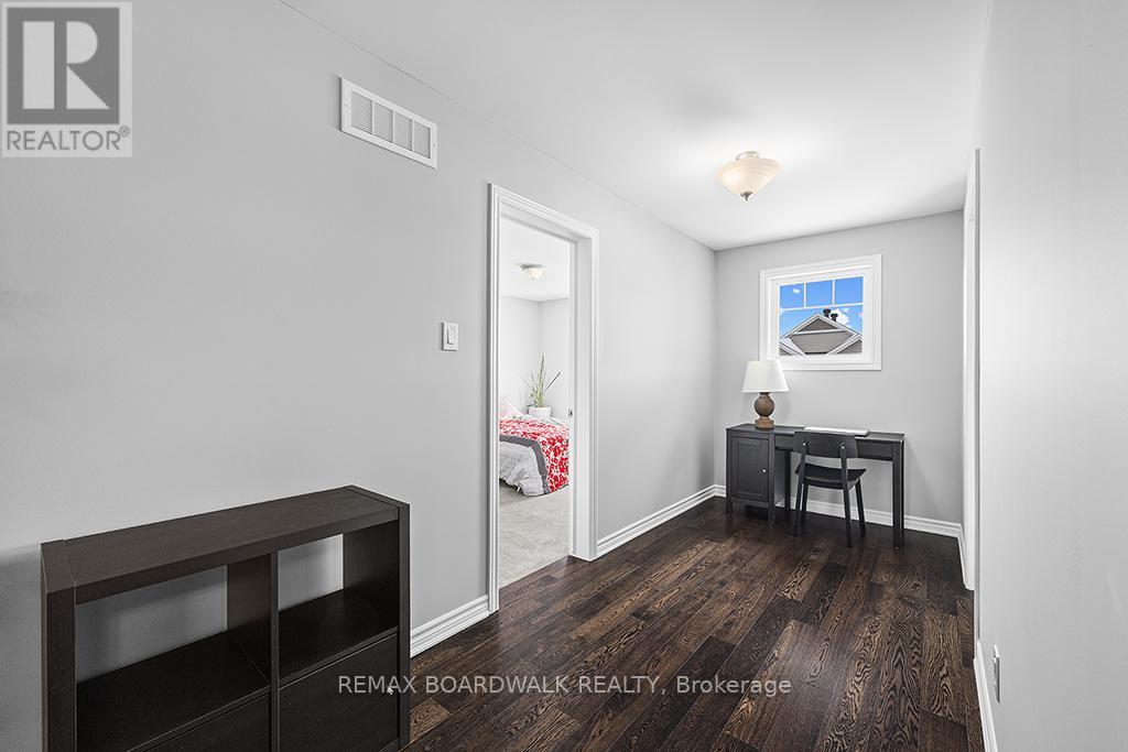 353 Sweetclover Way, Ottawa, Ontario  K4A 1E6 - Photo 28 - X12833856