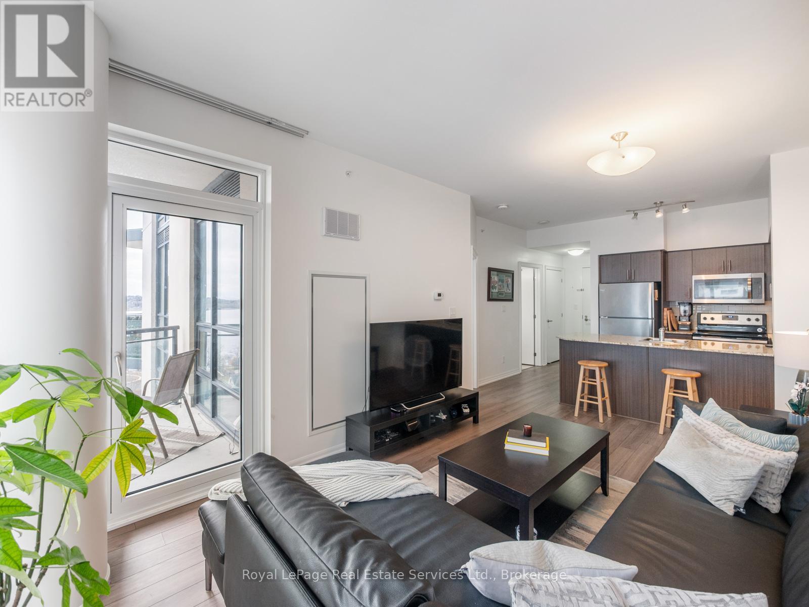 709 - 111 Worsley Street, Barrie, Ontario  L4M 0J5 - Photo 10 - S12833758