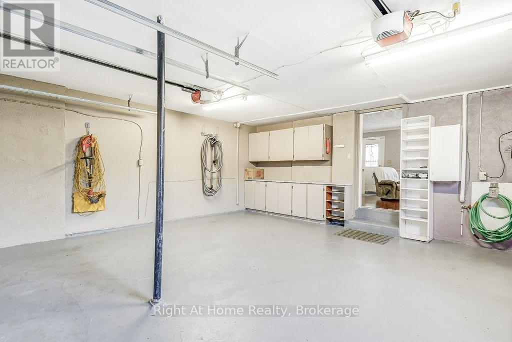 207 Montmorency Drive, Hamilton, Ontario  L8K 5H3 - Photo 25 - X12833552