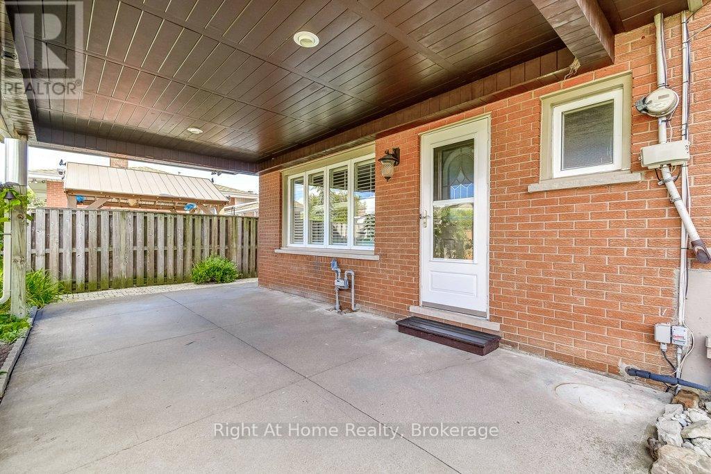 207 Montmorency Drive, Hamilton, Ontario  L8K 5H3 - Photo 27 - X12833552