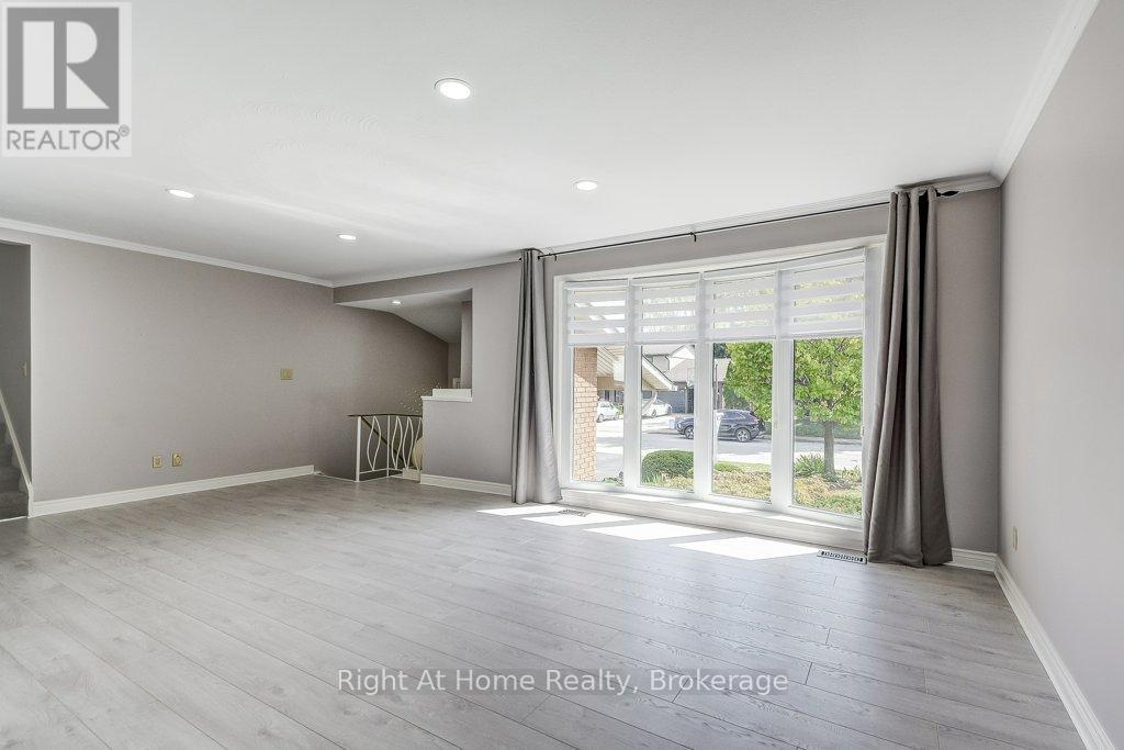 207 Montmorency Drive, Hamilton, Ontario  L8K 5H3 - Photo 6 - X12833552