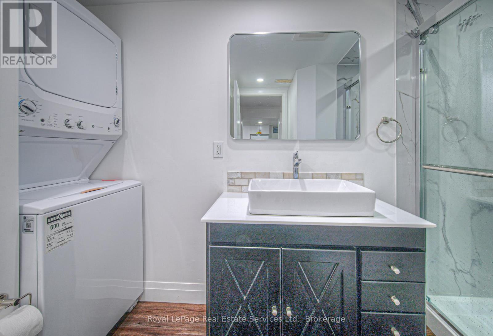 92 Adam Street, Cambridge, Ontario  N3C 2K6 - Photo 38 - X12833760