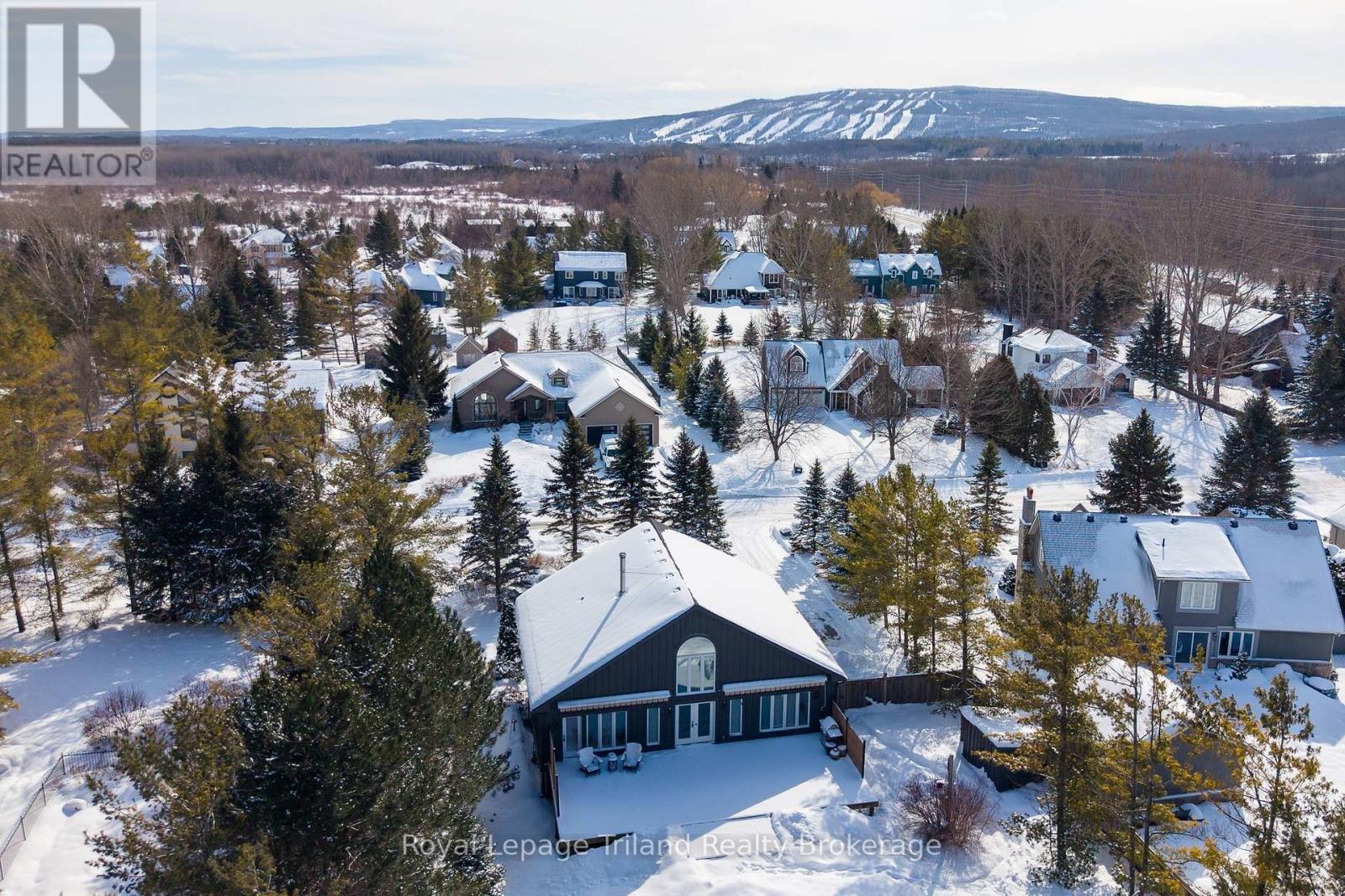 19 Trails End, Collingwood, Ontario  L9Y 5B1 - Photo 48 - S12833696