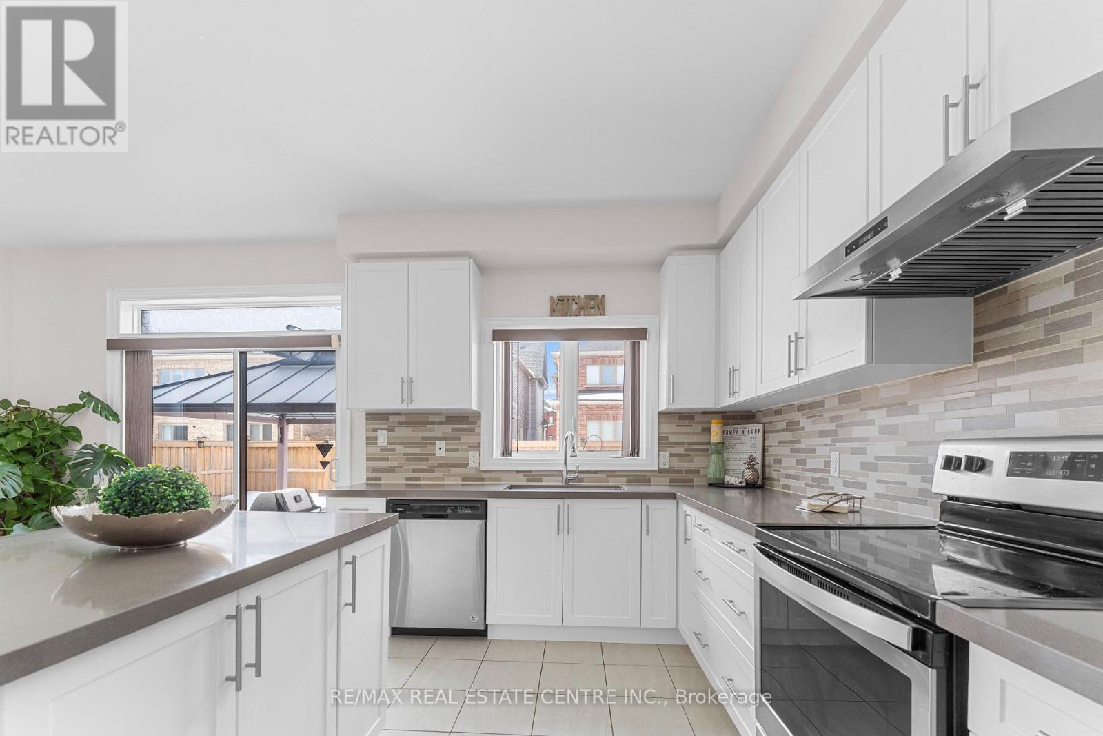 126 Crombie Street, Clarington, Ontario  L1C 4A1 - Photo 17 - E12815562