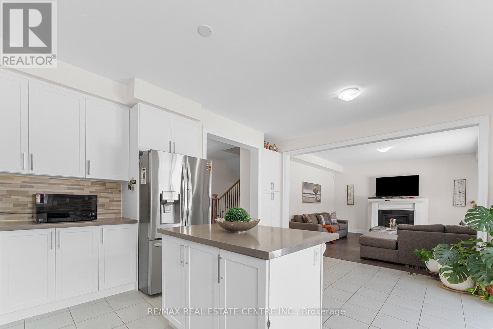 126 Crombie Street, Clarington, Ontario  L1C 4A1 - Photo 15 - E12815562