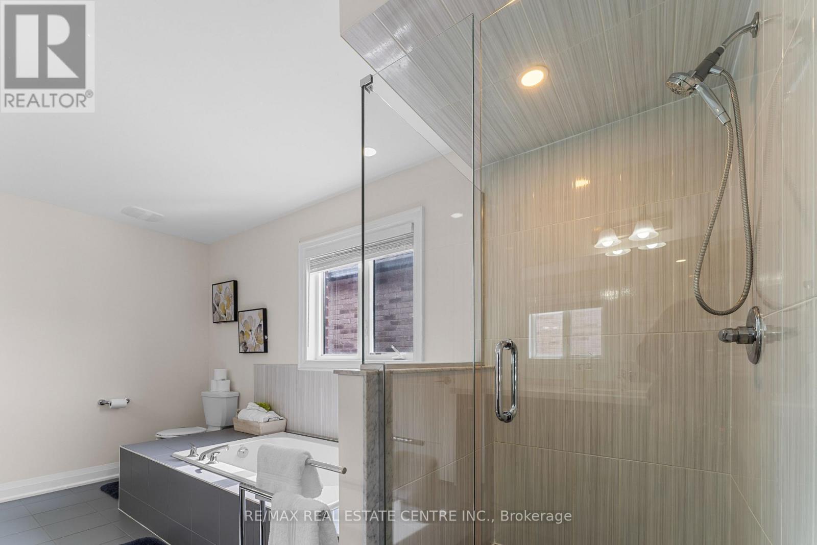 126 Crombie Street, Clarington, Ontario  L1C 4A1 - Photo 36 - E12815562