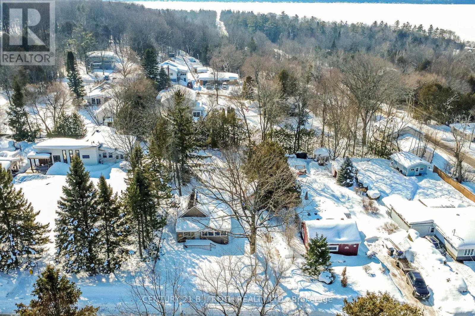 112 Ouida Street, Tay, Ontario  L0K 2C0 - Photo 36 - S12830682