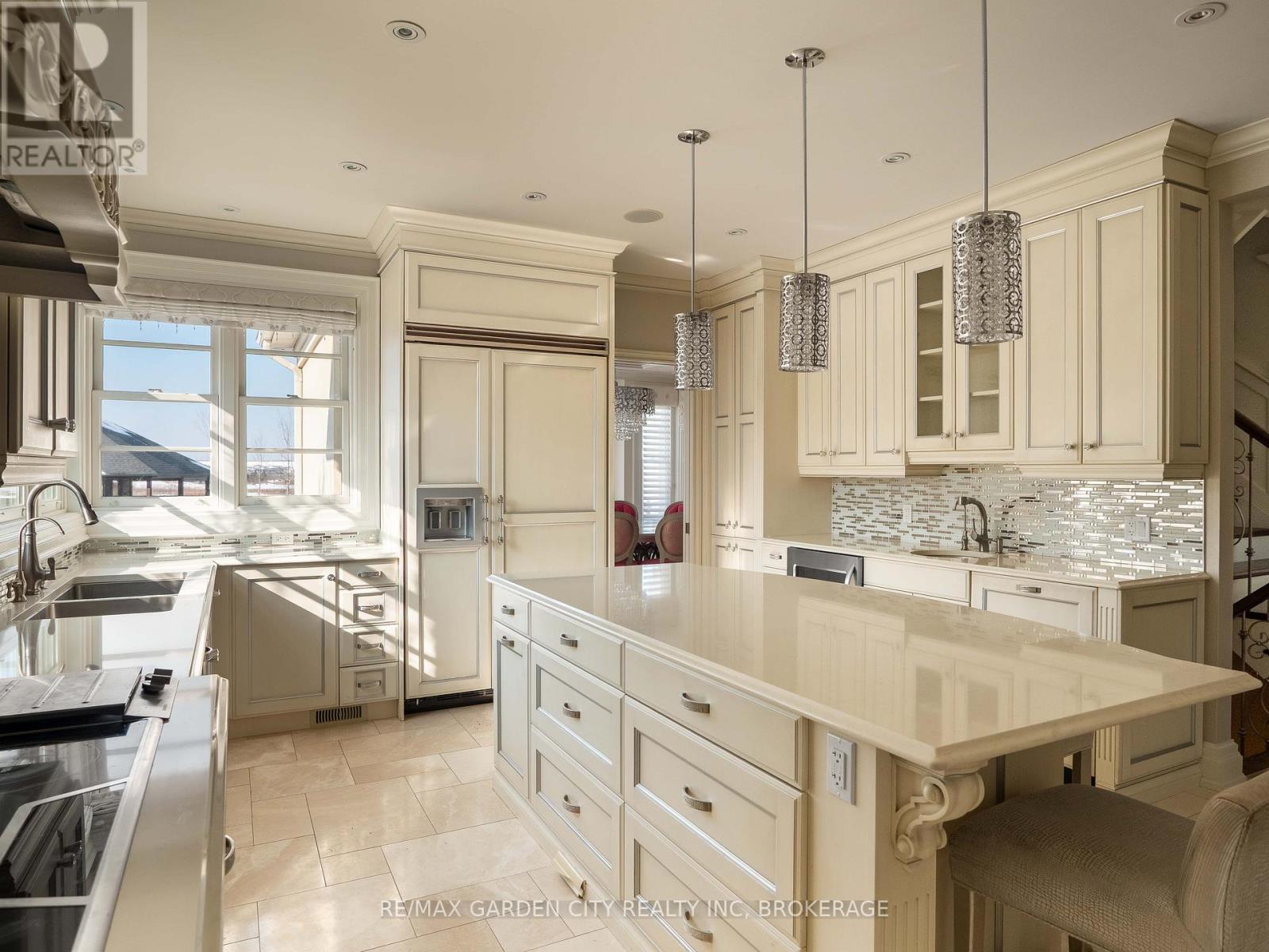 209 Muirfield Trail, Welland, Ontario  L3B 6H9 - Photo 11 - X12833752