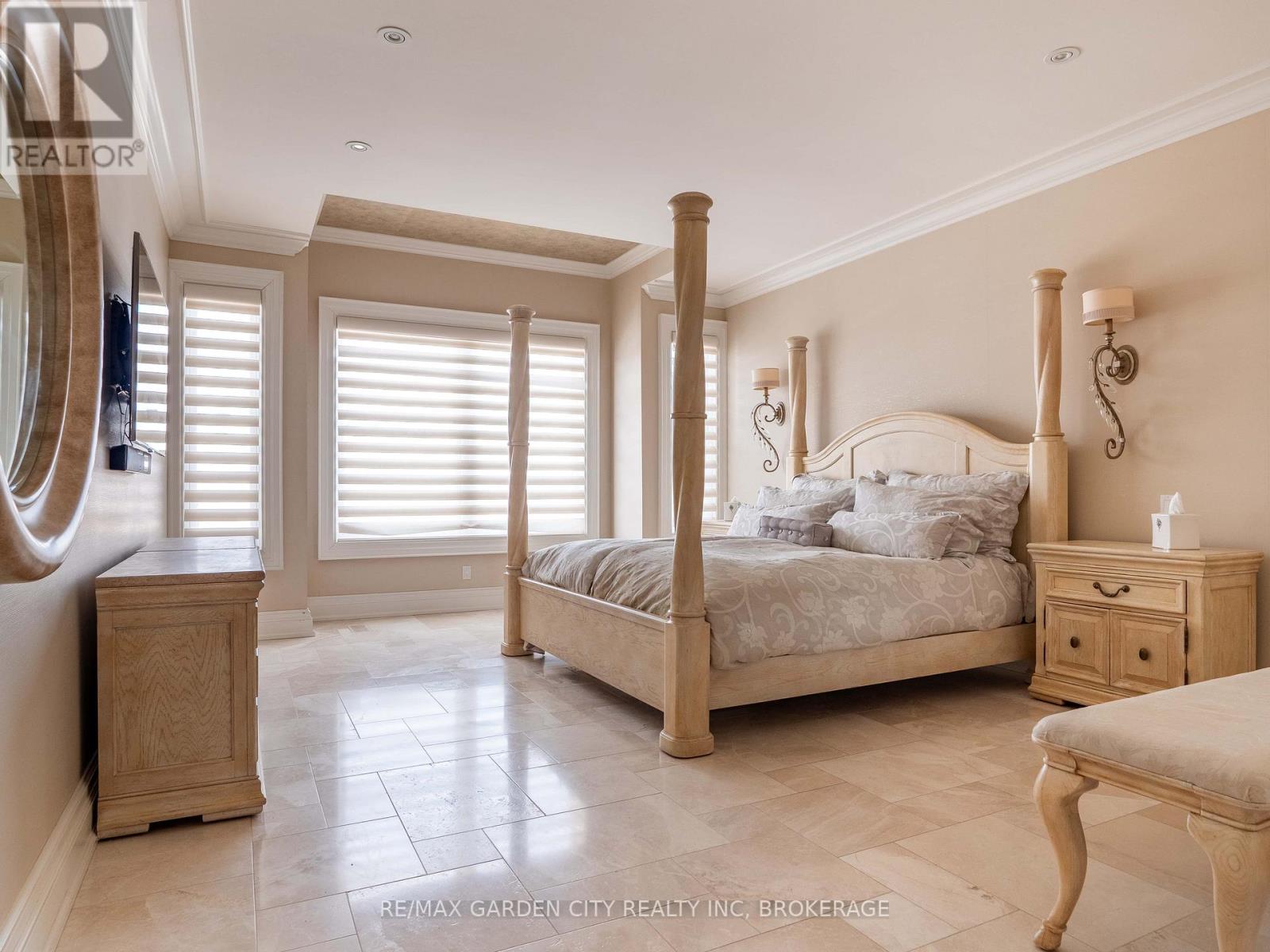 209 Muirfield Trail, Welland, Ontario  L3B 6H9 - Photo 19 - X12833752