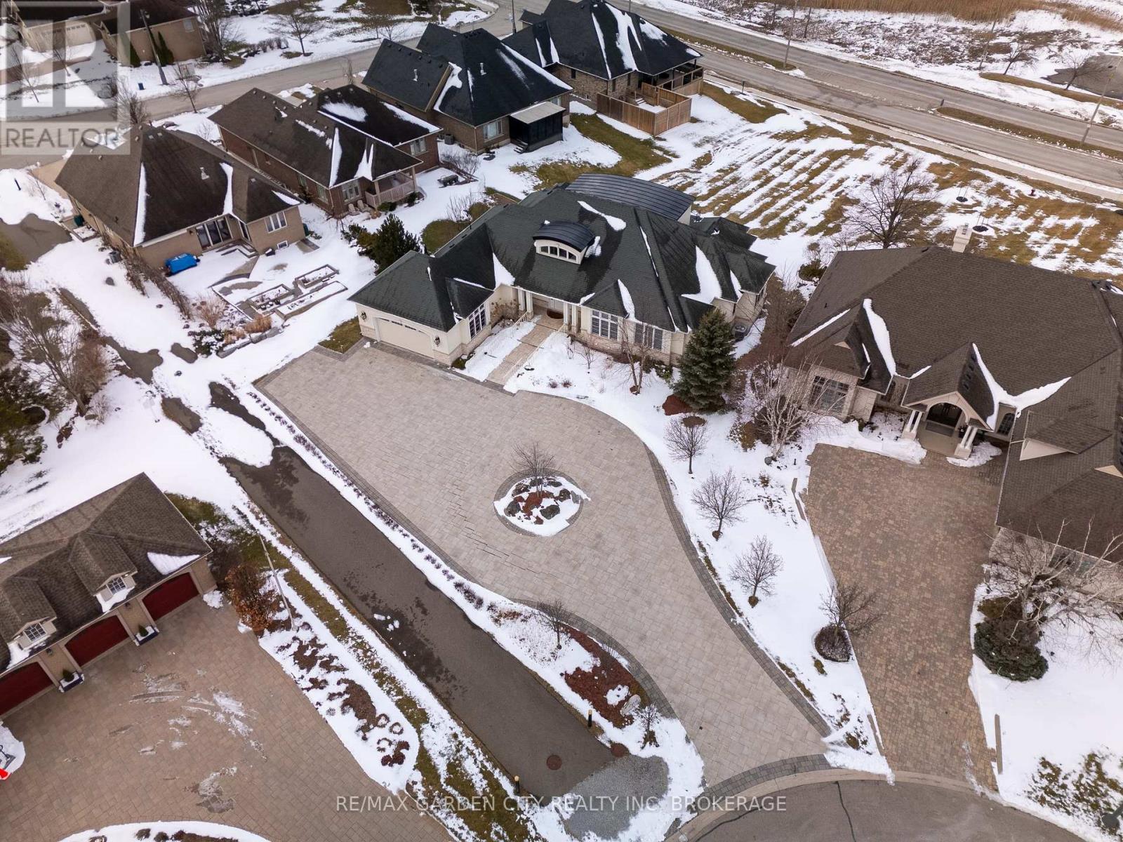 209 Muirfield Trail, Welland, Ontario  L3B 6H9 - Photo 5 - X12833752