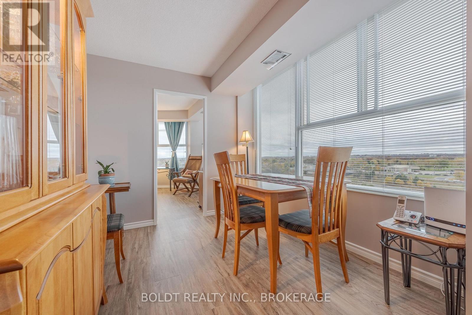 604 - 7 Gale Crescent, St. Catharines (E. Chester), Ontario  L2R 7M8 - Photo 12 - X12833794