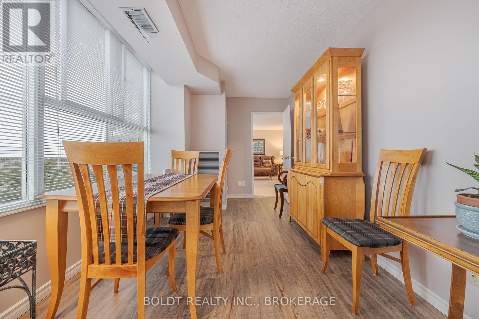 604 - 7 Gale Crescent, St. Catharines (E. Chester), Ontario  L2R 7M8 - Photo 13 - X12833794