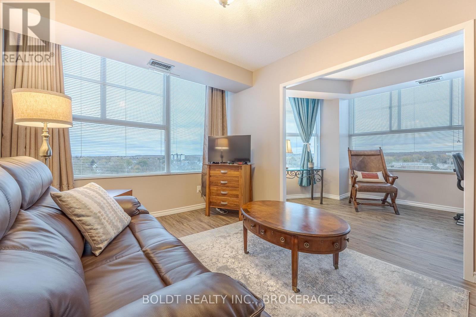 604 - 7 Gale Crescent, St. Catharines (E. Chester), Ontario  L2R 7M8 - Photo 16 - X12833794