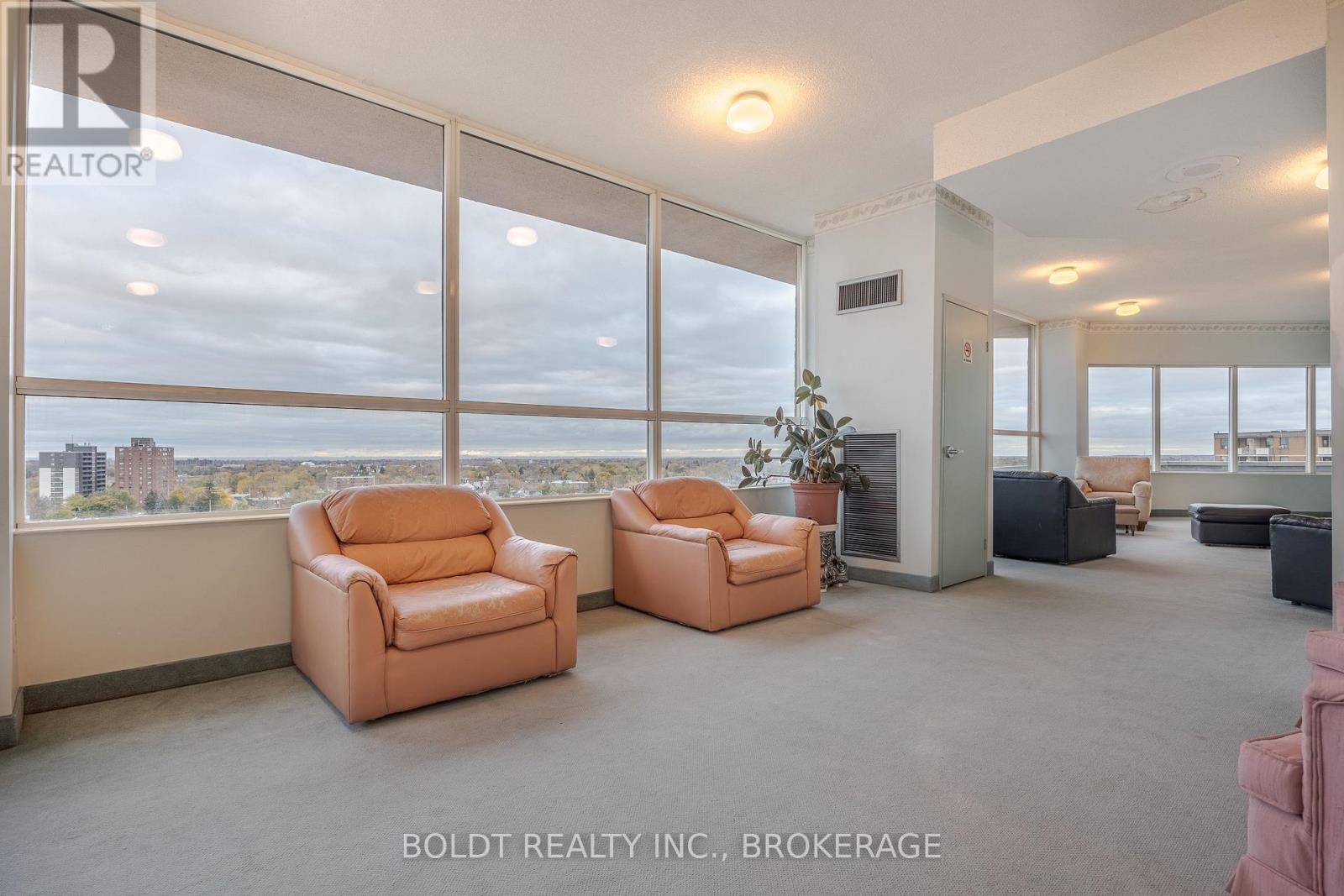 604 - 7 Gale Crescent, St. Catharines (E. Chester), Ontario  L2R 7M8 - Photo 24 - X12833794