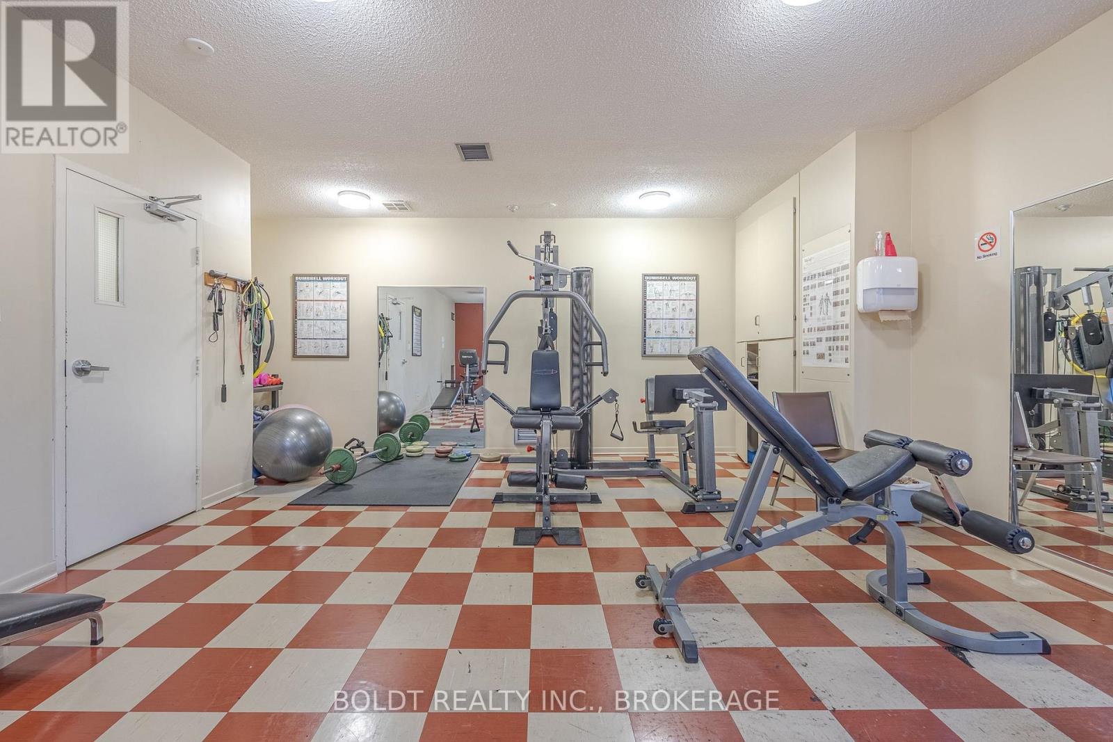 604 - 7 Gale Crescent, St. Catharines (E. Chester), Ontario  L2R 7M8 - Photo 29 - X12833794