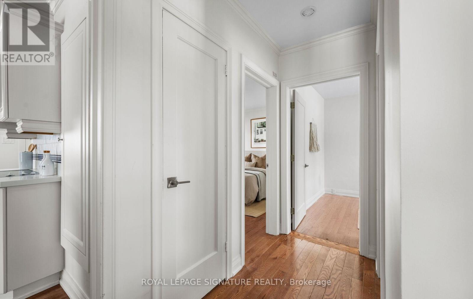 28 Eagle Road, Toronto, Ontario  M8Z 4H5 - Photo 13 - W12832946