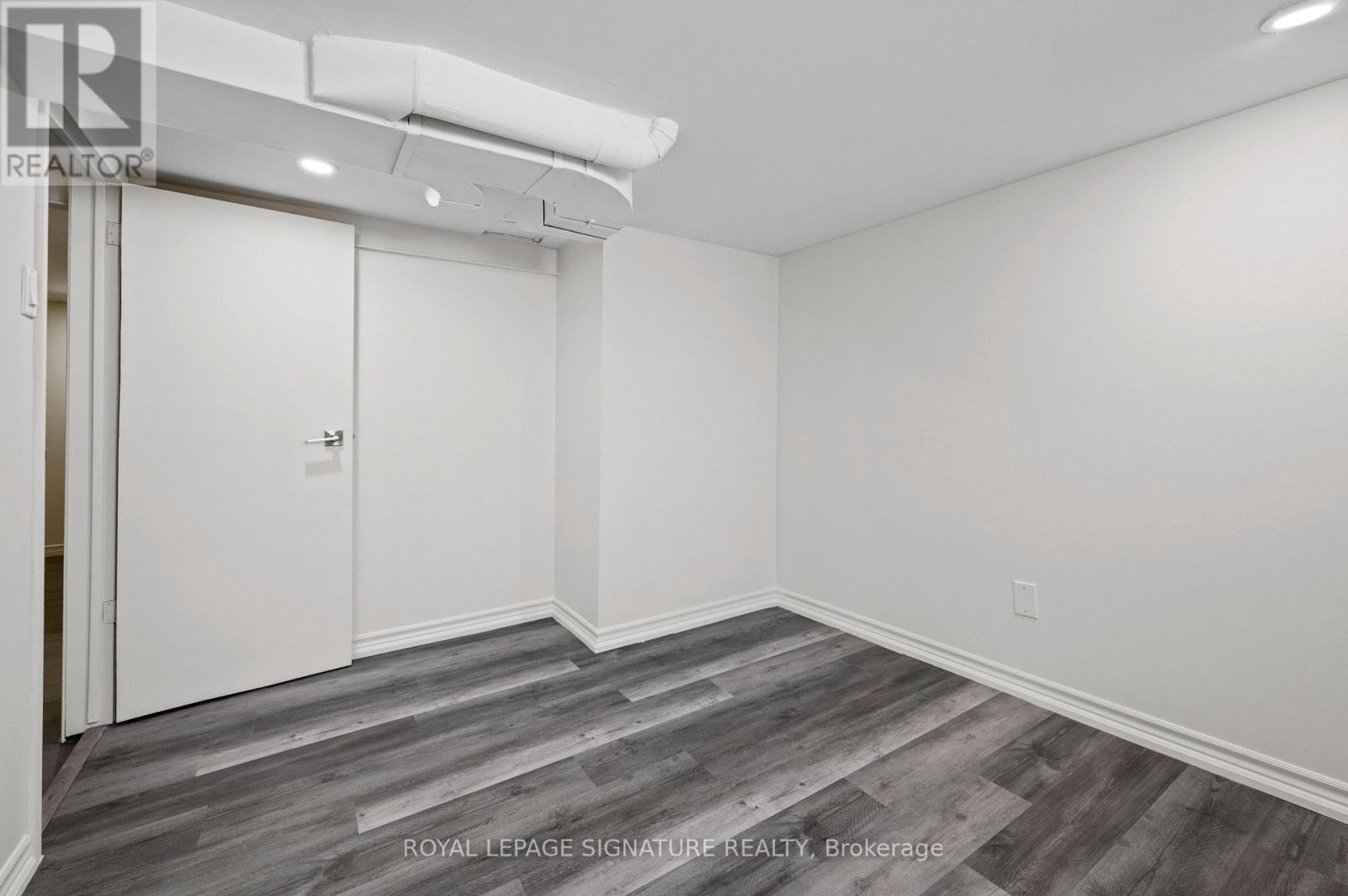 28 Eagle Road, Toronto, Ontario  M8Z 4H5 - Photo 32 - W12832946