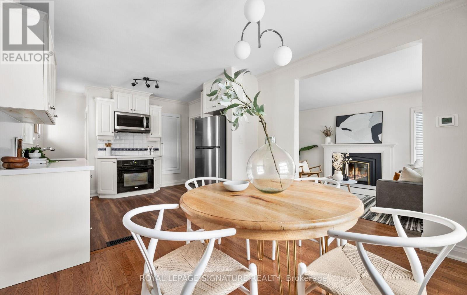 28 Eagle Road, Toronto, Ontario  M8Z 4H5 - Photo 9 - W12832946