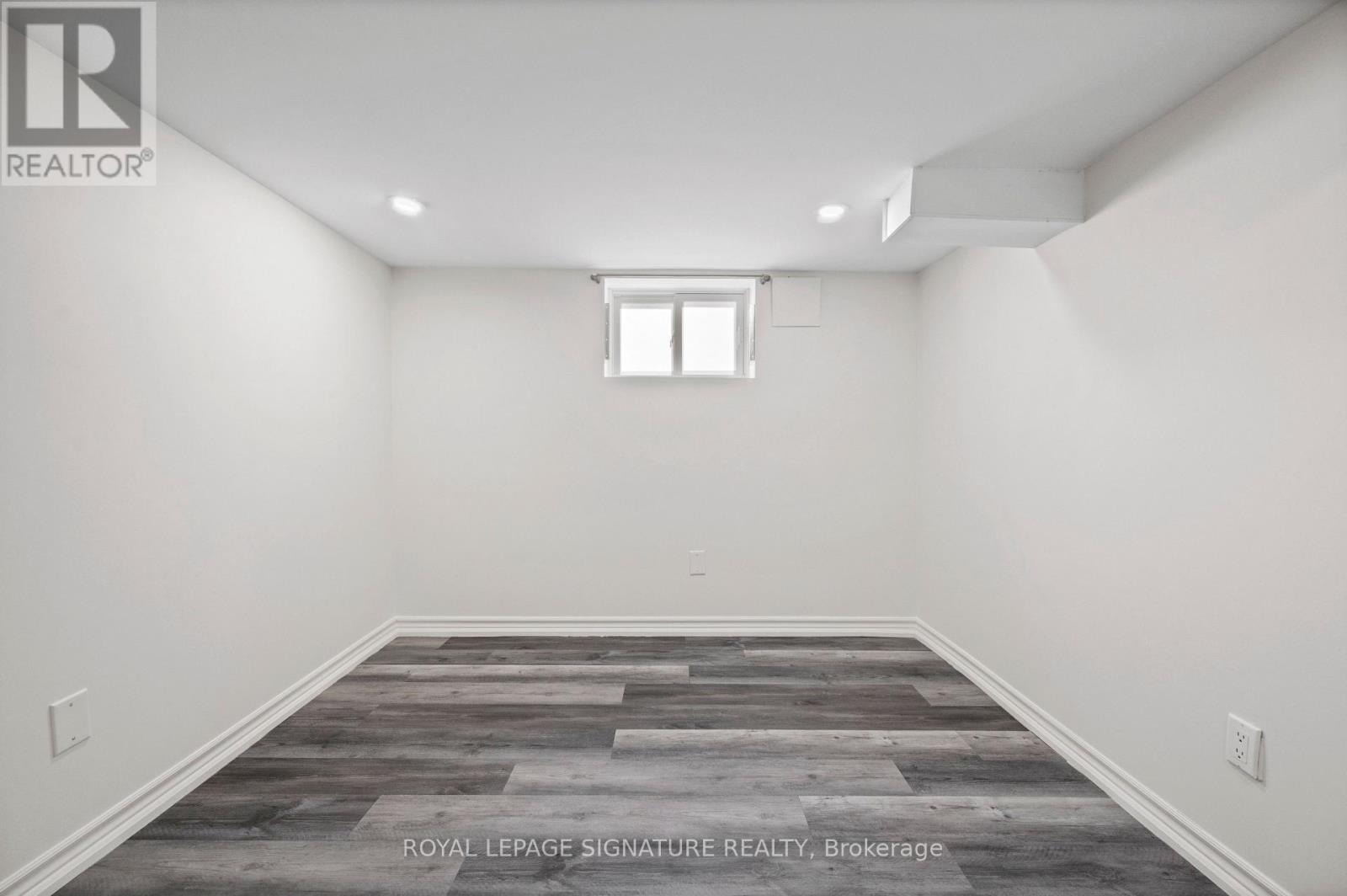 28 Eagle Road, Toronto, Ontario  M8Z 4H5 - Photo 31 - W12832946