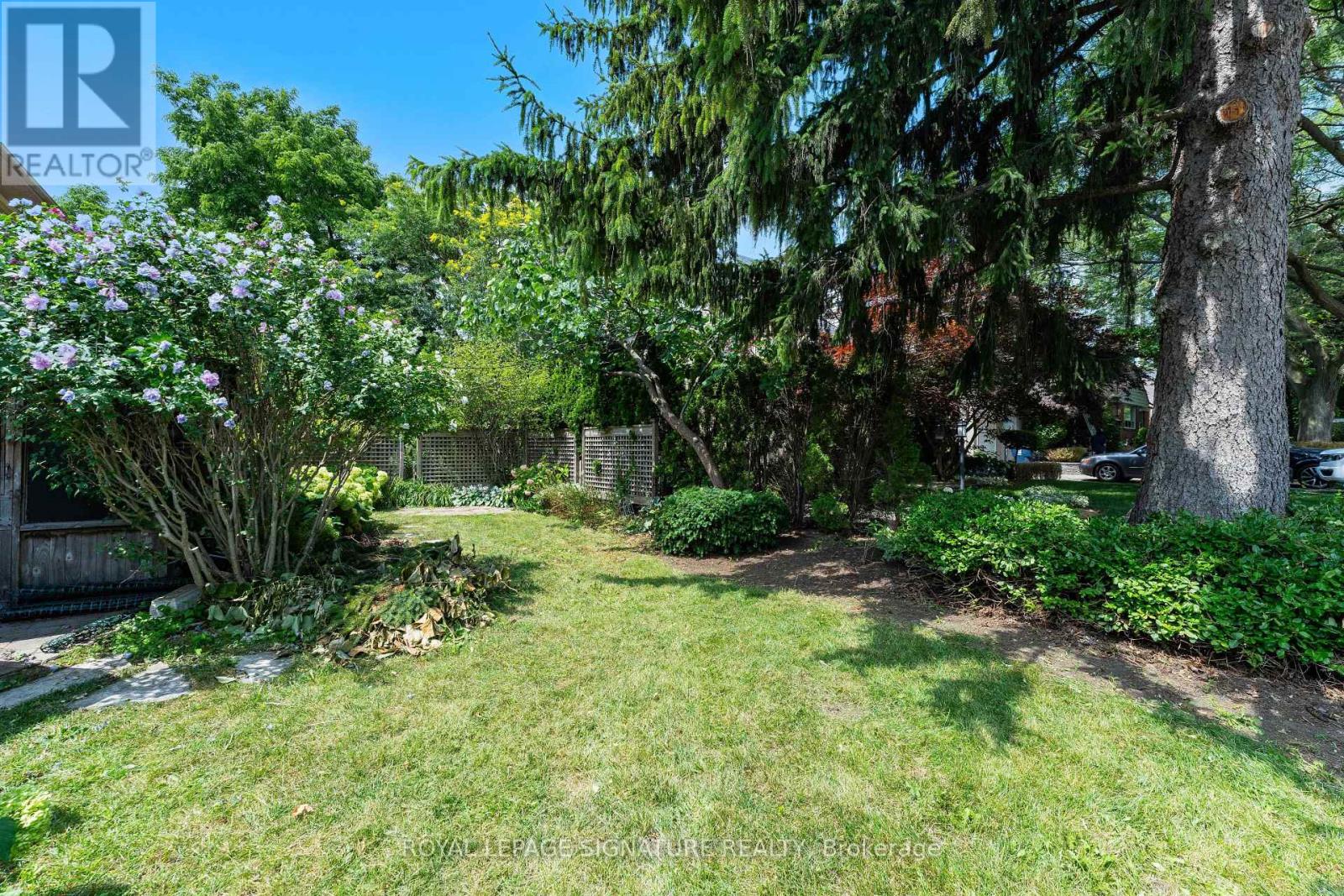 28 Eagle Road, Toronto, Ontario  M8Z 4H5 - Photo 41 - W12832946