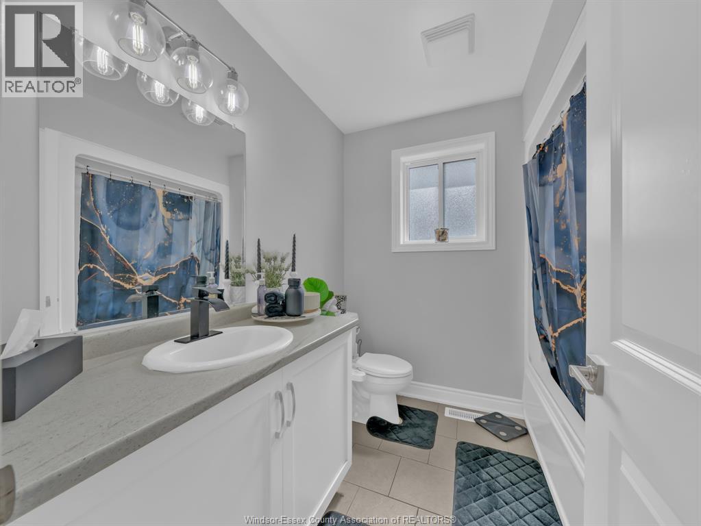 3242 Seville, Windsor, Ontario  N8N 0A2 - Photo 18 - 26004258