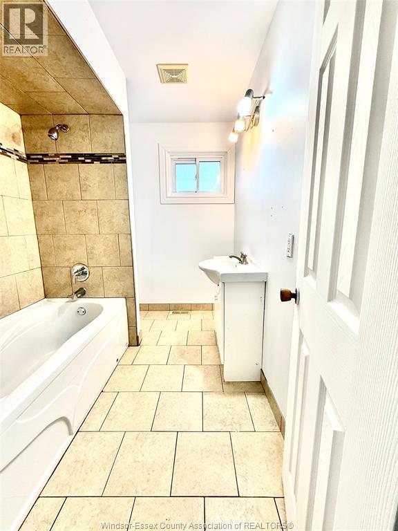 198 Superior Unit# Main, Lasalle, Ontario N9J 1H3 - Photo 14 - 26000550