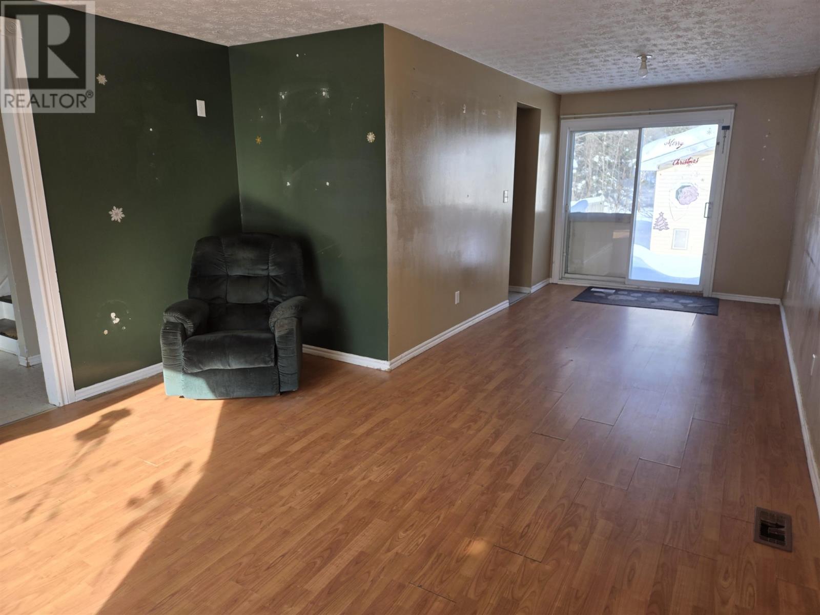 44 Lachance Pl, Elliot Lake, Ontario  P5A 3B8 - Photo 4 - SM260282