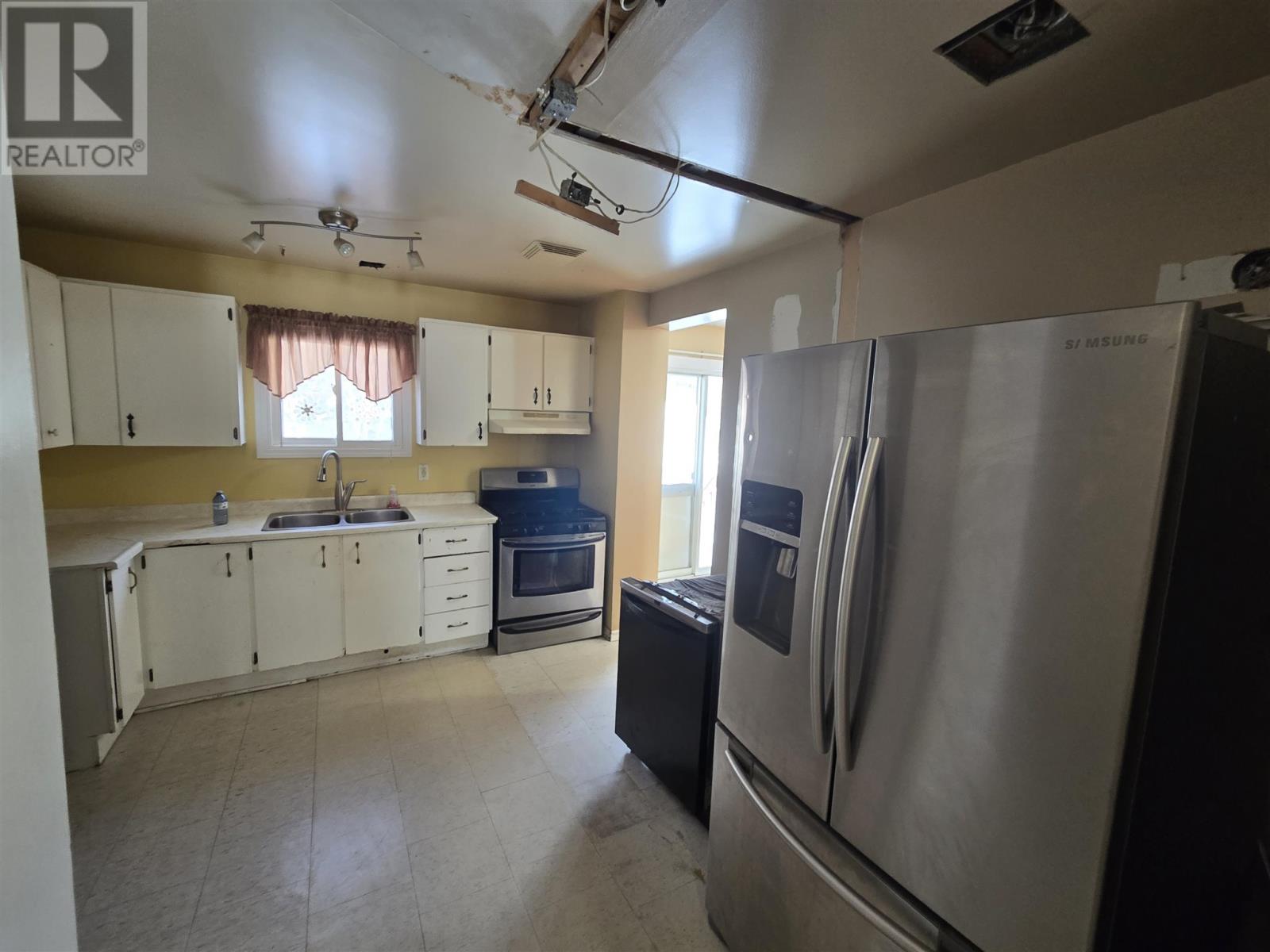 44 Lachance Pl, Elliot Lake, Ontario  P5A 3B8 - Photo 9 - SM260282