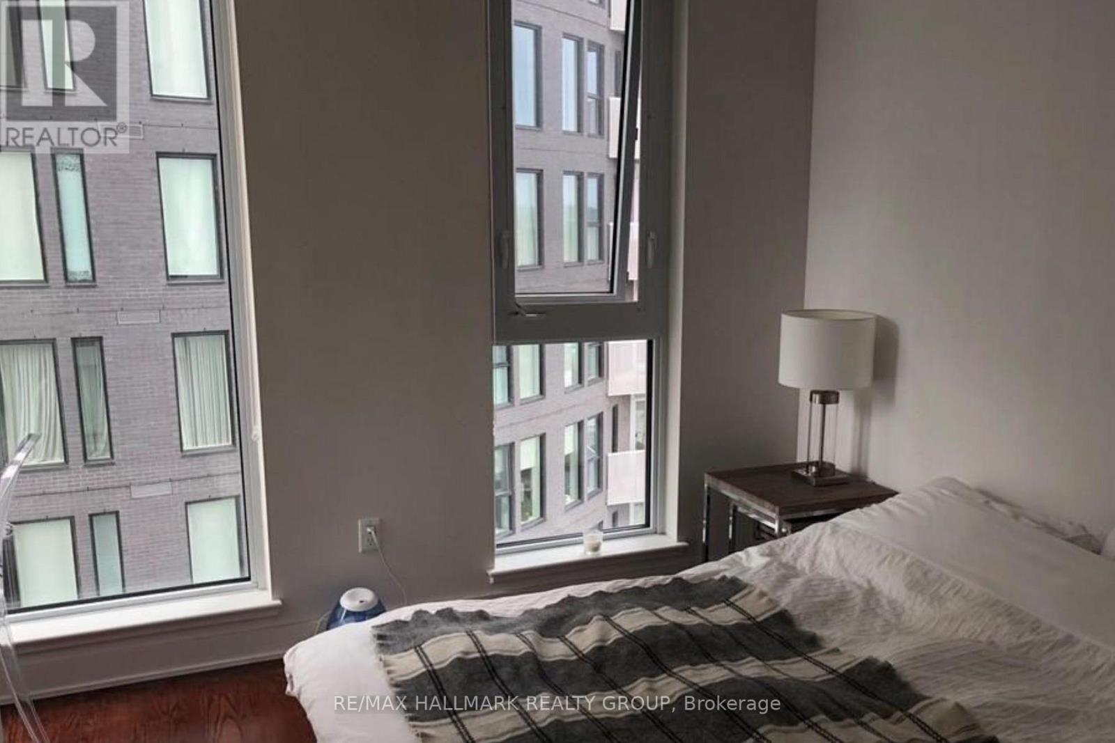 505 - 179 Metcalfe Street, Ottawa, Ontario  K2P 0W1 - Photo 3 - X12829532