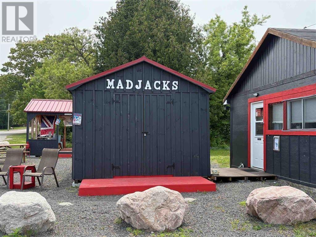 3112 Marks St, Hilton Beach, Ontario  P0R 1G0 - Photo 10 - SM260382