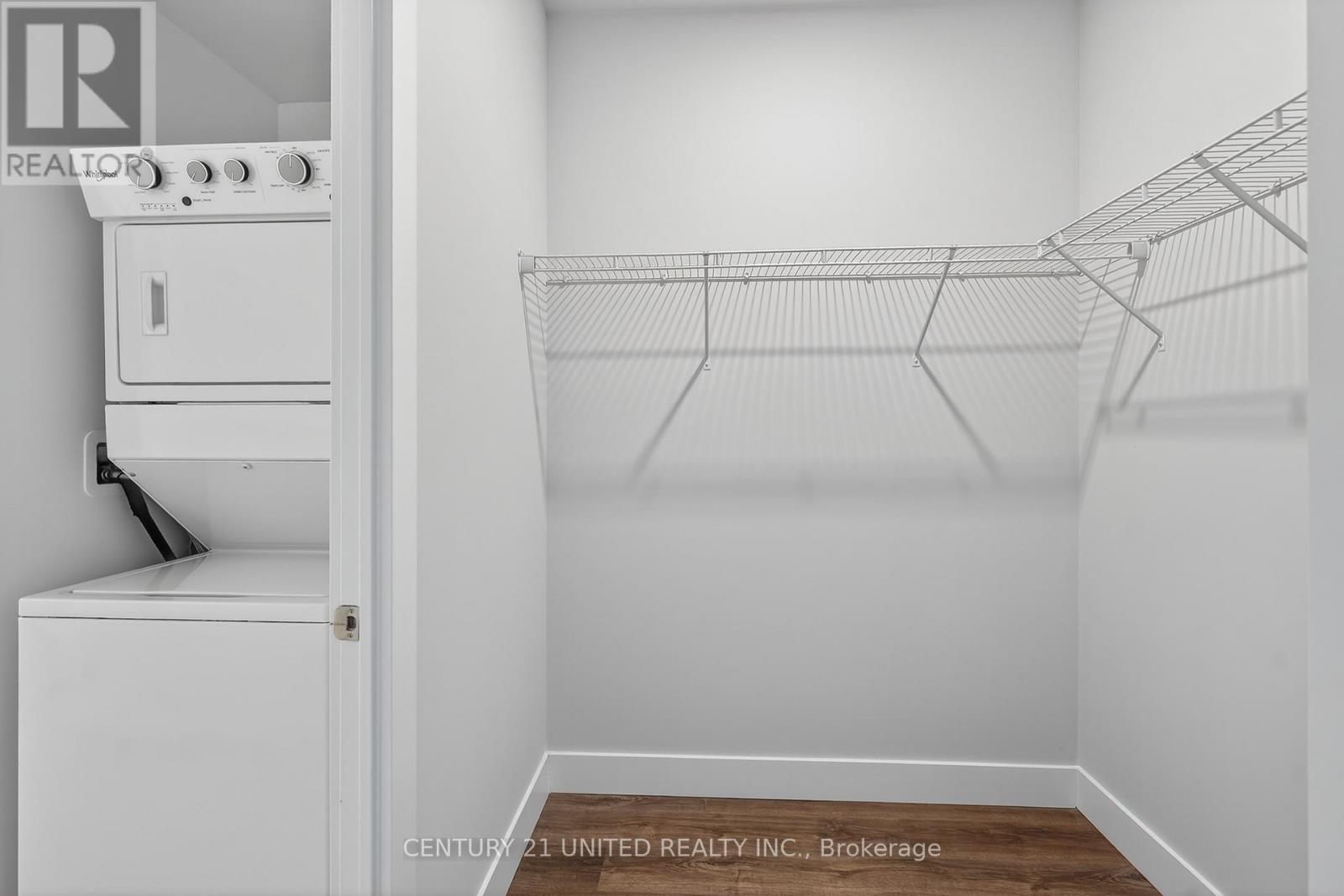 1807 - 80 Bond Street E, Oshawa (O'neill), Ontario  L1G 0E6 - Photo 8 - E12833630