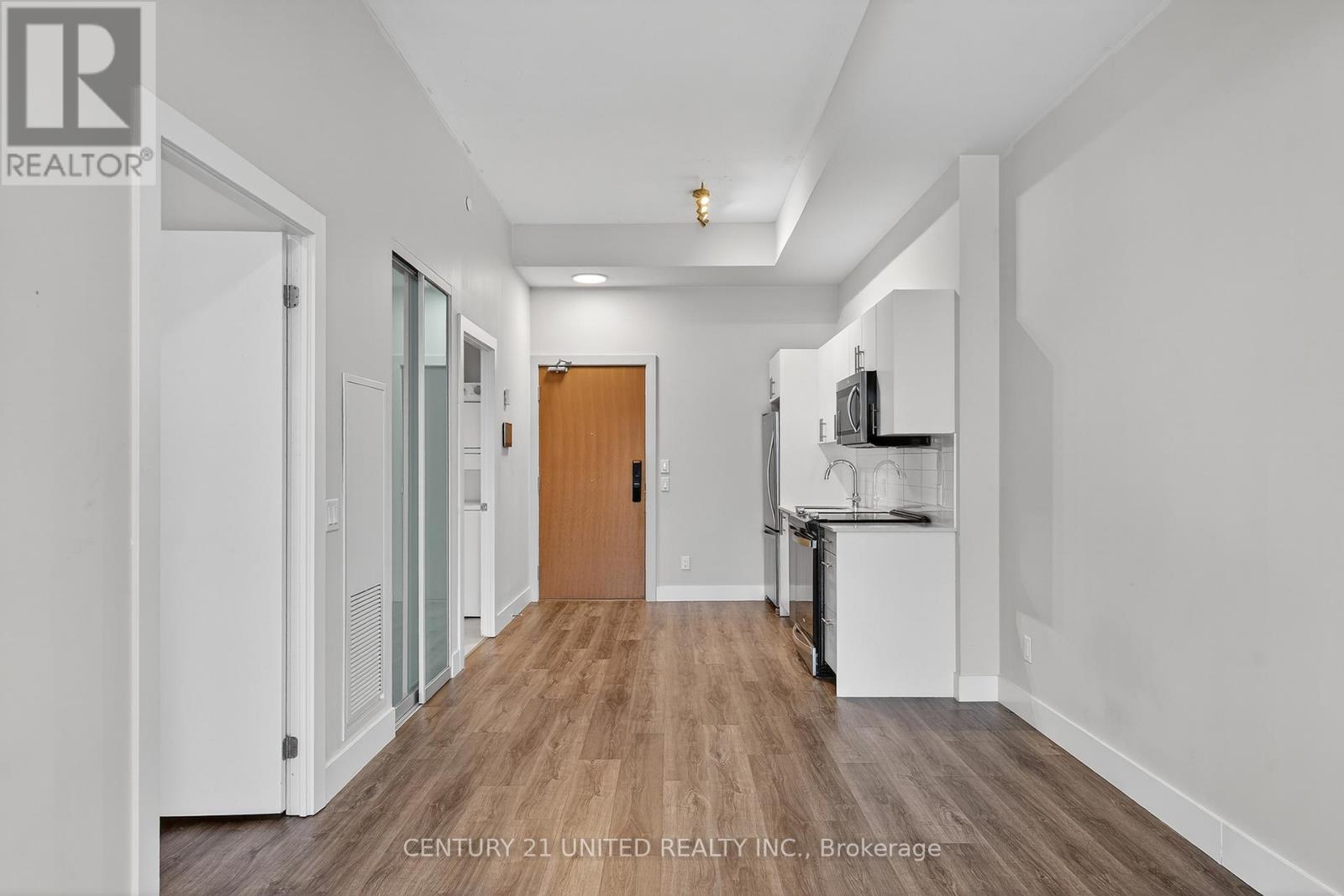 415 - 80 Bond Street E, Oshawa, Ontario  L1G 0E6 - Photo 2 - E12833640