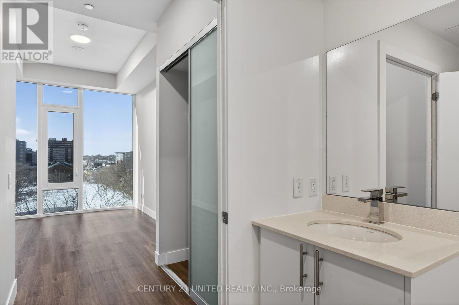 602 - 80 Bond Street E, Oshawa (O'neill), Ontario  L1G 0E6 - Photo 8 - E12833646