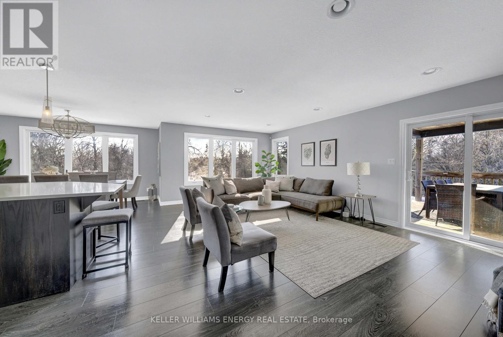 1687 Lakeside Drive, Prince Edward County, Ontario  K0K 1T0 - Photo 10 - X12833530