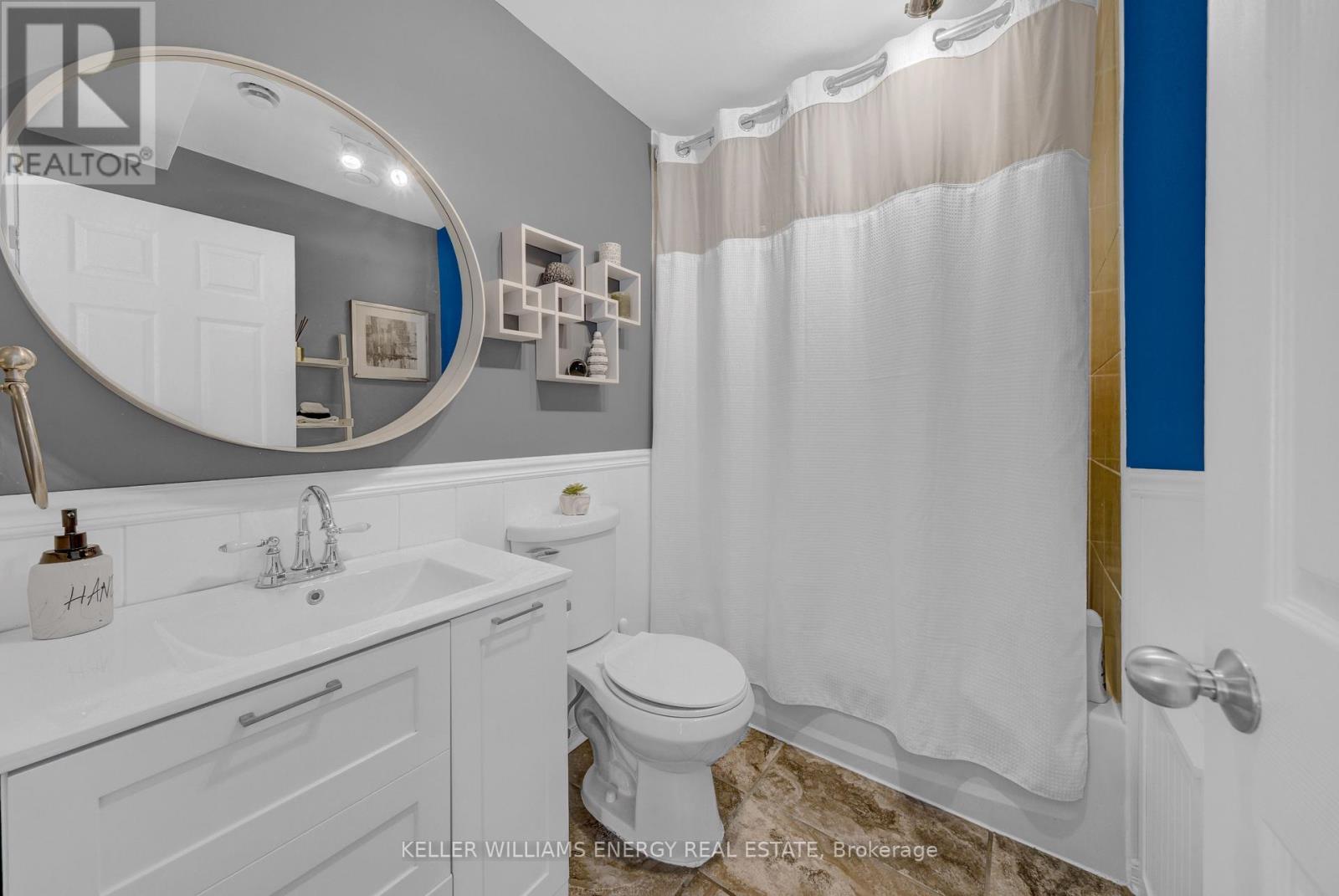 1687 Lakeside Drive, Prince Edward County, Ontario  K0K 1T0 - Photo 37 - X12833530