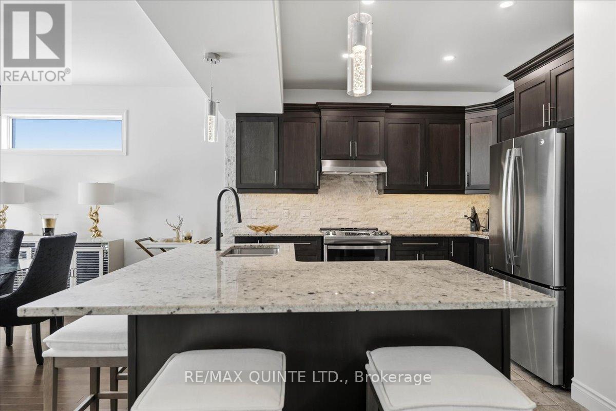 42 Kempton Avenue, Belleville, Ontario  K8N 0E9 - Photo 8 - X12833580